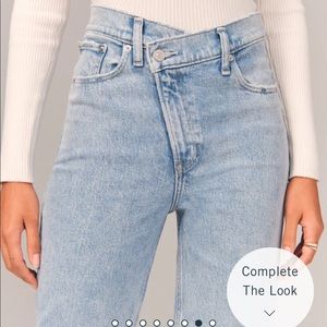 Abercrombie ultra high rise 90’s straight jean 26w
